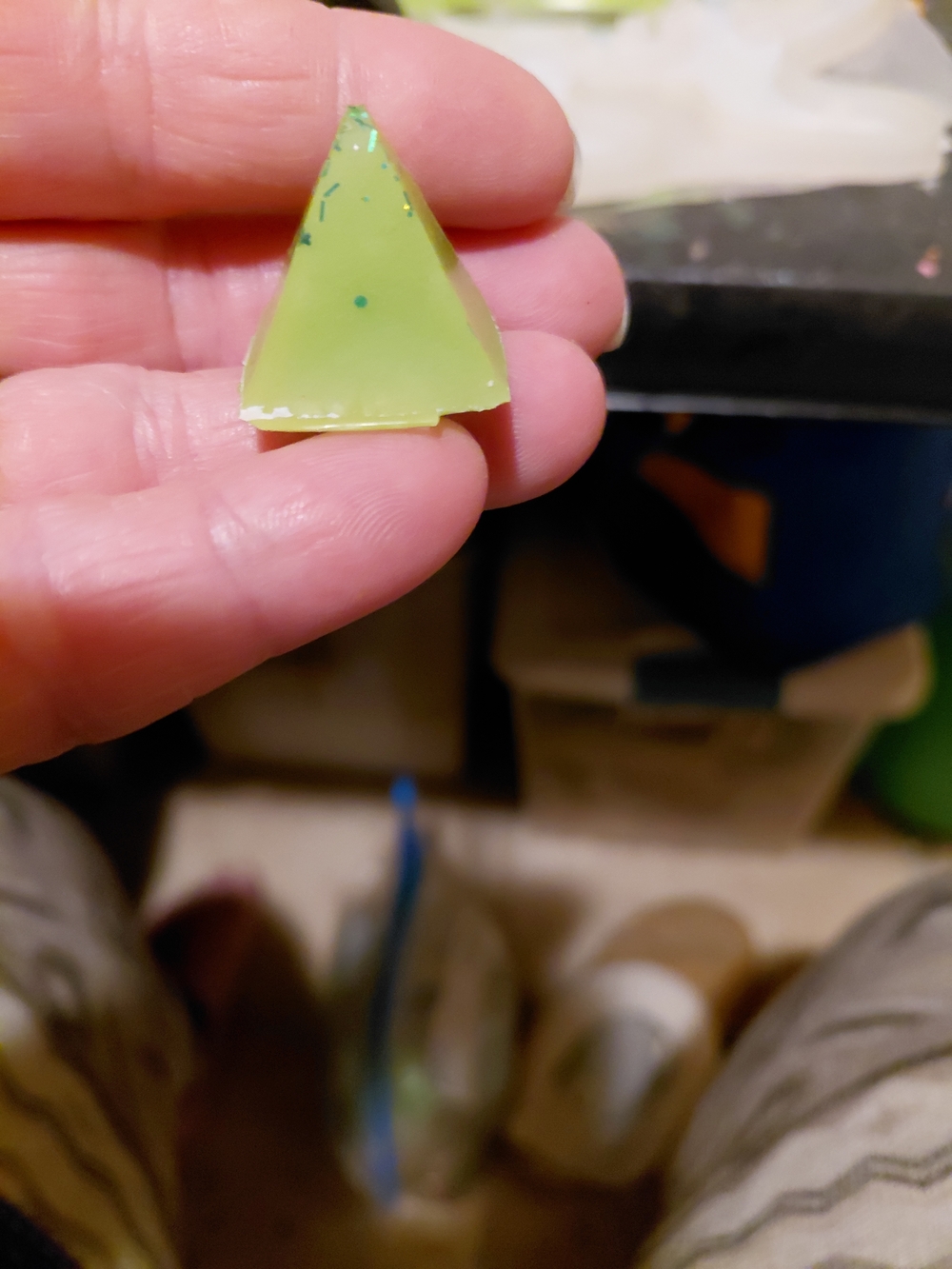 Green Triangular Accent Decorative Piece – Unbranded